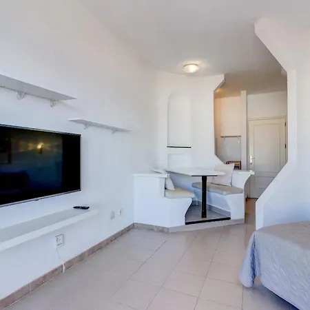 Bonito Estudio Playa Paraiso 阿德耶